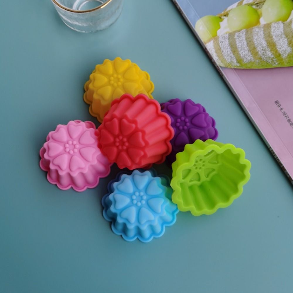 Soap Making Fragrance - Sevimli 5cm Çiçek Silikon Kek Kalıbı